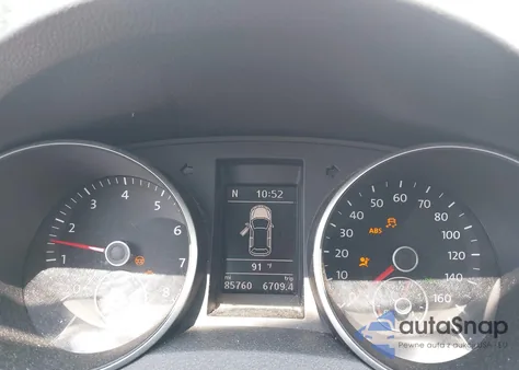 2013 Volkswagen Golf 2.5L 4-Door z USA, uszkodzony, nr VIN WVWDB7AJ1DW134403